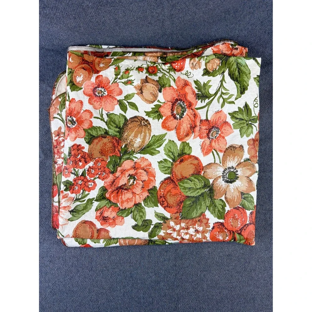 Vintage‎ Table Cloth White Orange  Floral Flannel backed 70s 52x52 Square Vinyl